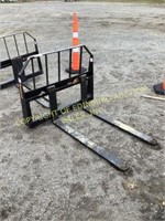 E. New Tomahawk pallet fork attachment