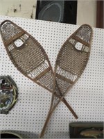 PAIR OF SNOW SHOES