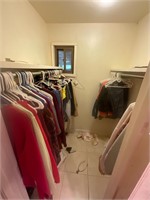 2 closets full men’s and women’s clothes