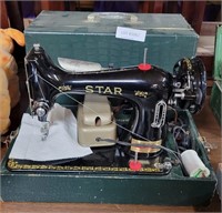 VTG PORTABLE STAR SEWING MACHINE