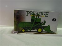 ERTL PRESITGE COLLECTION JOHN DEERE 45 COMBINE