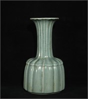 Chinese ru kiln porcelain vase