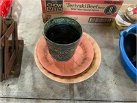 flower pot drainage pans and metal pot