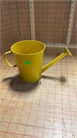 Small metal watering can decor