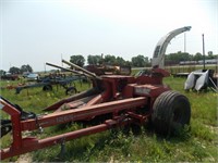 1260 chopper with corn head and mointor