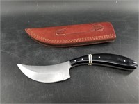 Curved fixed bladed knife, Persian inspired with h