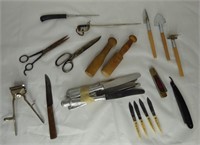 Knives, Scissors, Mini Sword , Razor Blade