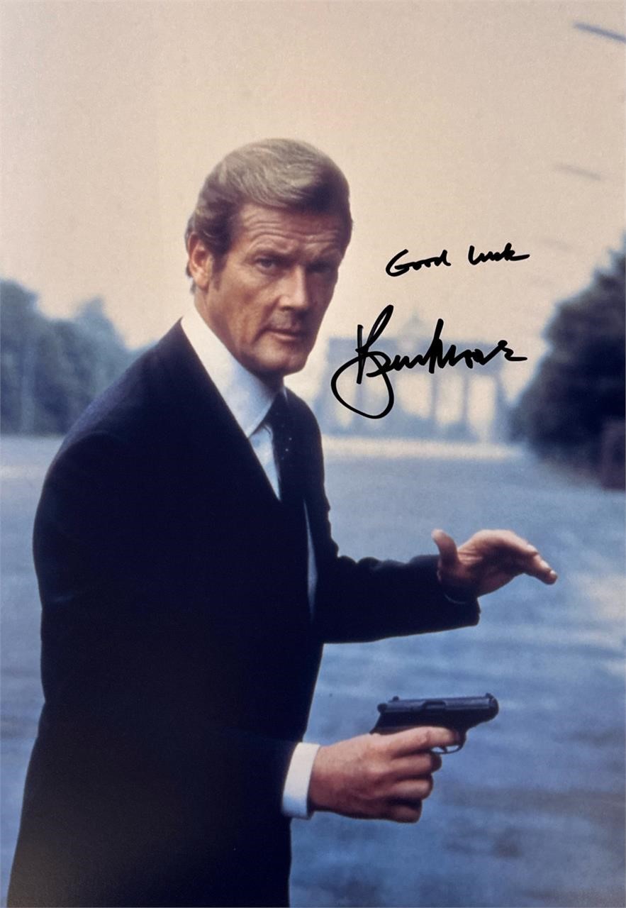 Autograph COA 007 Roger Moore Photo