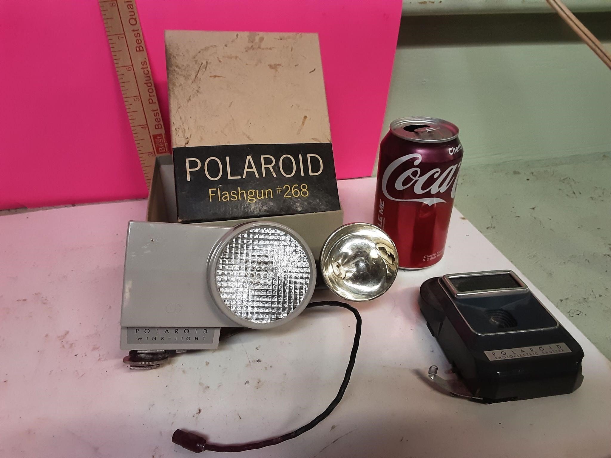 Vintage Polaroid Wink light in box w Extra Shutter