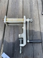 Pasta Crimping Machine