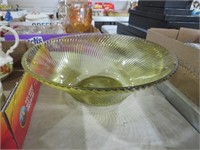 FEDERAL GLASS DIANA  AMBER SERVING BOWL