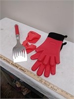Barbecue utensils