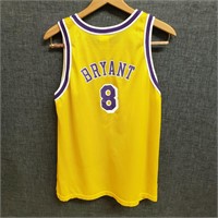 VTG Kobe Bryant Lakers Jersey., Champion Size XL