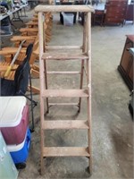 5' Ft Foldable Multi Use Step Ladder