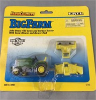 ERTL big farm firm country, John Deere 425 lawn