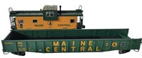 TWO LIONEL MAINE CENTRAL TRAIN CARS LIKE NEW