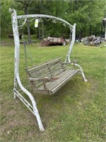 Yard swing