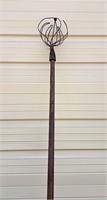 98" LONG APPLE PICKER WITH LONG WOOD HANDLE