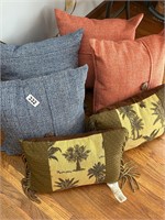 GROUP OF PILLOWS