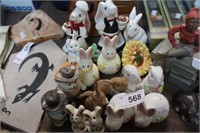 EASTER CERAMIC SHAKERS