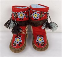 Canadian Metis Indian Beaded Mukluks Shoes