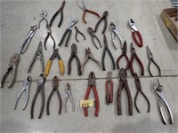 (29) Various Style Pliers and Side Cuts