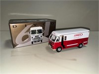 Lenox 1961 Divco Dividend Stepvan 1:34 scale