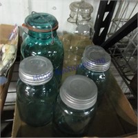 Green canning jars, 2 qt banded clear jar