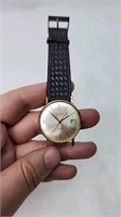 Valmon Geneve Swiss watch missing one band