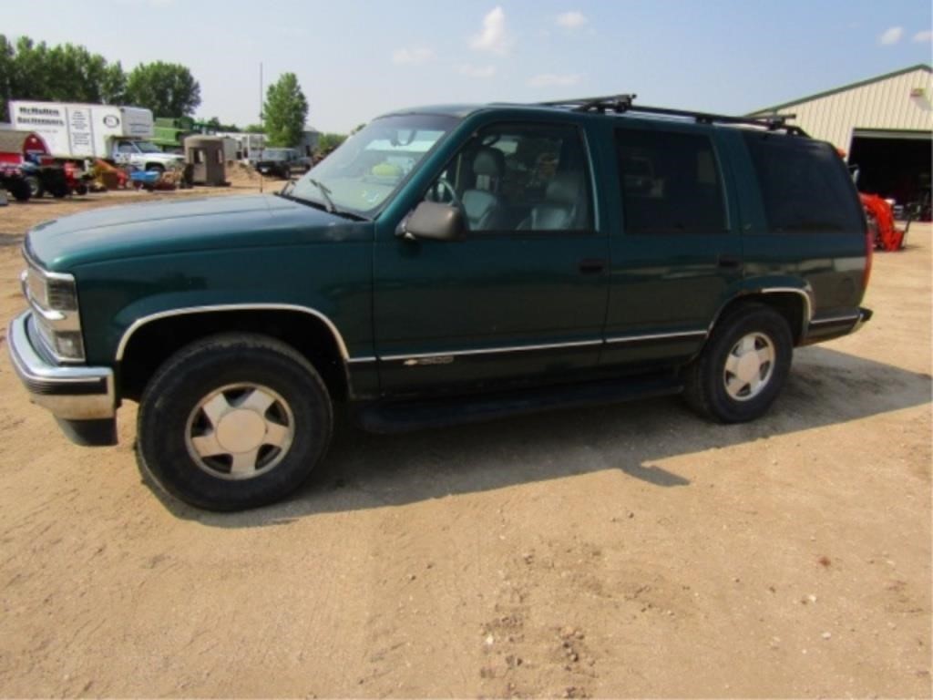 1997 Chevy Tahoe LT 4x4 5.7L Vortec, Auto, 206,024