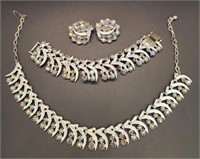 (DT) Iridescent Rhinestone Necklace,  Bracelet