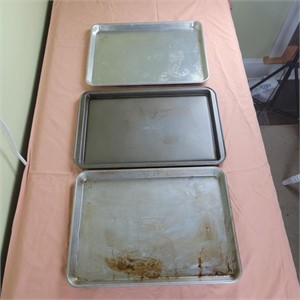 (3) Metal Baking Trays