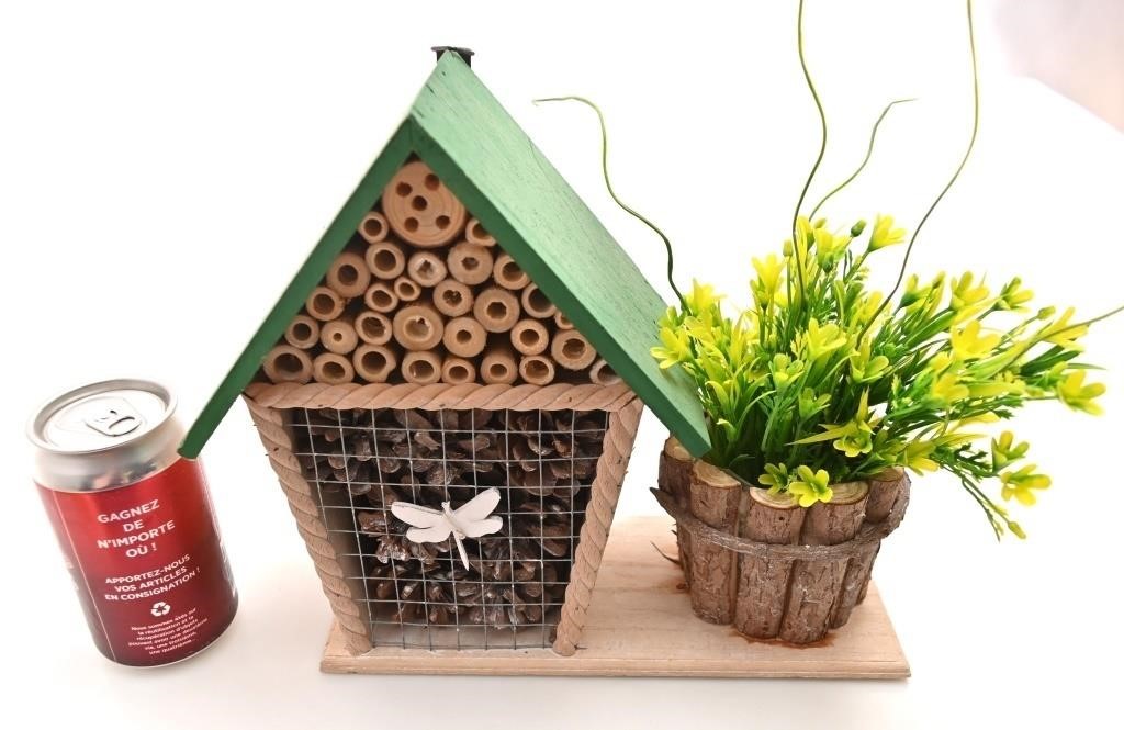 Hôtel pour insectes avec jardinière / planter