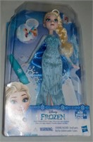 Disney Frozen Elsa's Magical Story Cape Doll