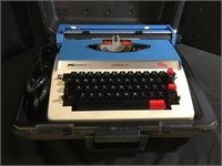 Electric Typewriter With Case