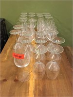 Dozen Atelier Riesling Wine Glasses