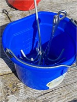 BLUE BUCKET, 4 PRONG TACK & APPAREL HOOK