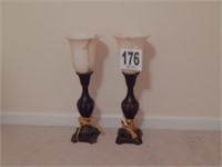 (2) Lamps w/beige globes