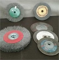 Box-2 Wire Wheels & 4 Grinding Wheels /Stone