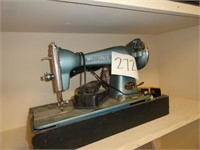 Dressmaker Sewing Machine green
