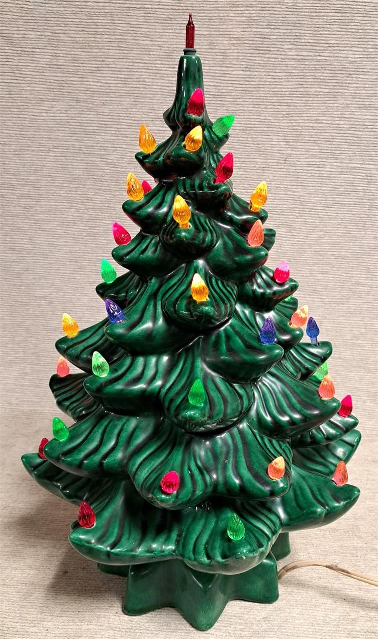 VINTAGE GREEN CERAMIC LIGHTED CHRISTMAS TREE 15"