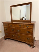 Ethan Allen Wood Dresser w Attached Mirror