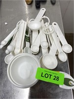 Qty Measuring Spoons & Cups