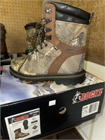 Rocky boots size 11.5M