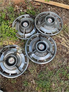 4 hub caps