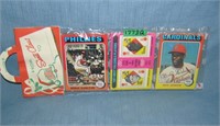 Rare 1975 Topps Christmas store display pack