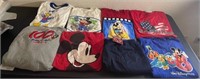 W - LOT OF DISNEY GRAPHIC TEES (I99)