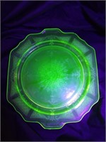 Depression Glass (Uranium) Cake Plate