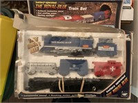 The Royal Blue Train set battery op New Bright