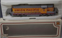 BACHMANN UNION PACIFIC DIESEL LOCOMOTIVE POWERED